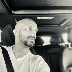 Meet your Posher, Khurram